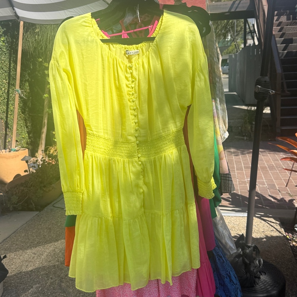 Alice + Olivia Yellow Flowy Dress / 6